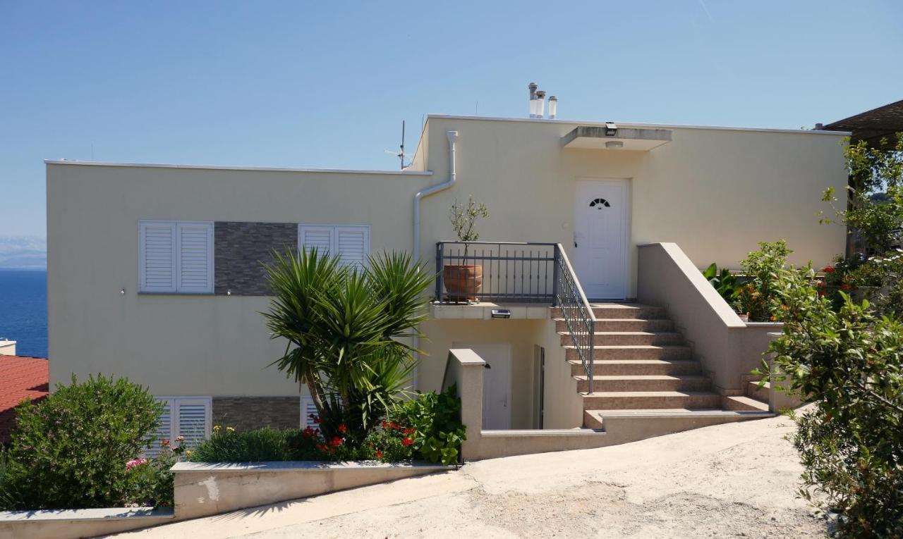 Vila Vita Donje Selo na Šolti Esterno foto
