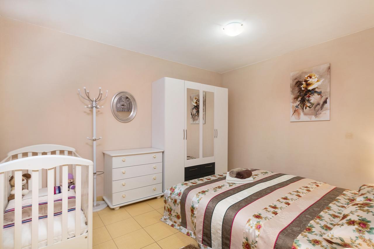 Vila Vita Donje Selo na Šolti Esterno foto