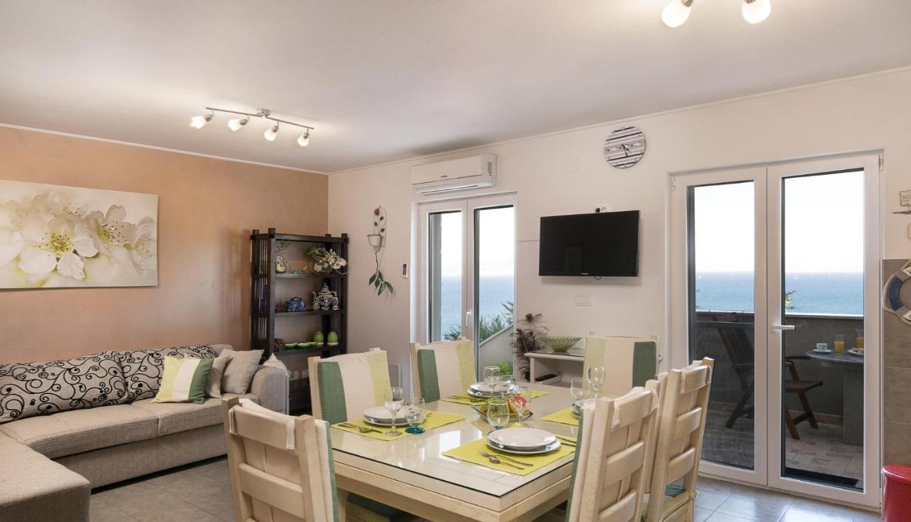 Vila Vita Donje Selo na Šolti Esterno foto